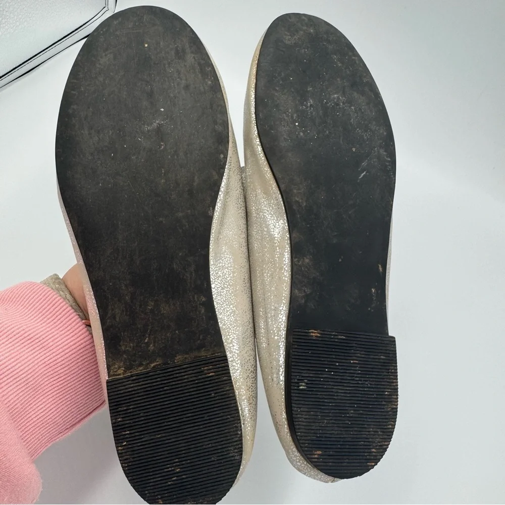 Ruby & Bloom Gold Shimmer Flat Shoes.  Size 4.5
